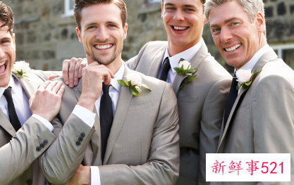 夏天婚礼男士穿什么好