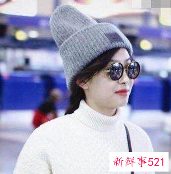 毛线帽子搭配什么衣服