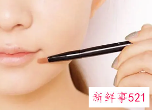 遮瑕霜和cc霜先用哪个