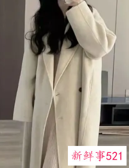 穿裙子配什么外套好看冬季