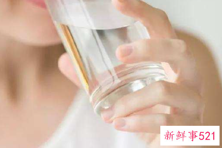 皮肤干燥喝水不吸收怎么办