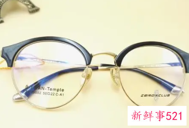 女生戴什么眼镜好看