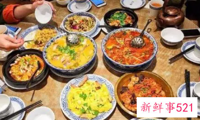 梦见朋友请吃饭是什么意思