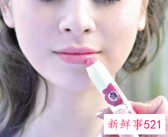 涂口红的正确步骤教程