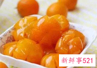 一女子长期吃煮苹果