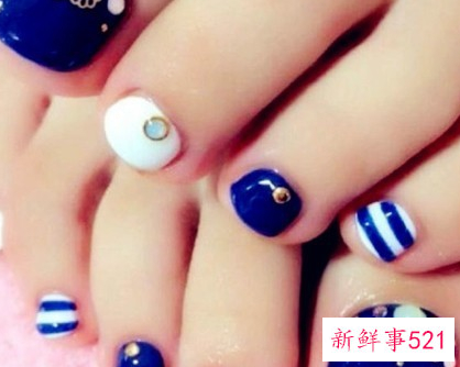 脚指甲什么颜色比较好看