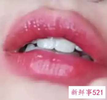 女生涂口红接吻怎么办