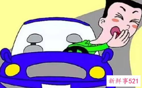 怠速时车内汽油味