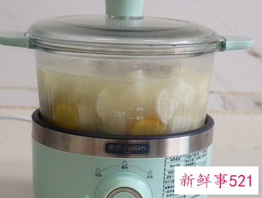 白萝卜煲猪骨还可以加什么一起