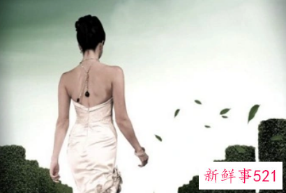 形容女人魅力和气质的句子