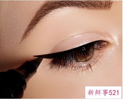用眼线液怎么画眼线
