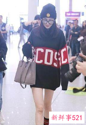 毛线帽子搭配什么衣服