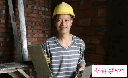 农民工拍千条视频记录城市变迁