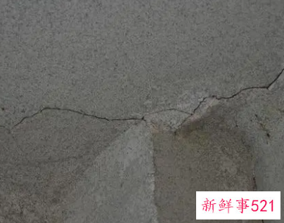 女人梦见墙裂开啥意思