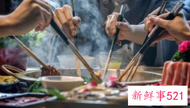 梦见朋友请吃饭是什么意思