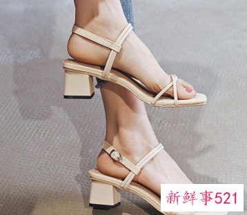 女生凉鞋如何挑选