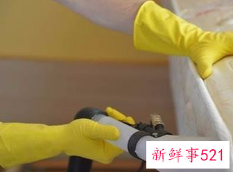 床垫上发黄怎么清洗
