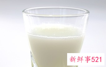 牛奶和奶粉哪个有营养哪个更好