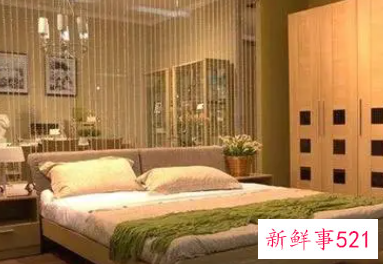 梦见别人给自己换床什么意思