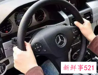 方向盘感觉抖动为什么