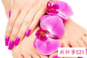 脚指甲什么颜色比较好看
