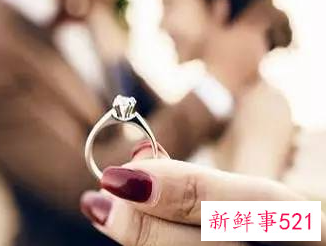 男人到什么程度会送戒指