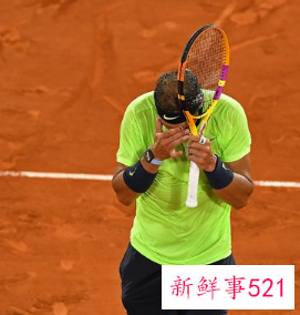 德约鏖战4小时击败“红土之王”挺进法网决赛