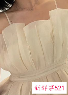 穿细吊带里面穿什么内衣