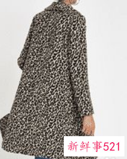 皮肤黑穿什么颜色大衣