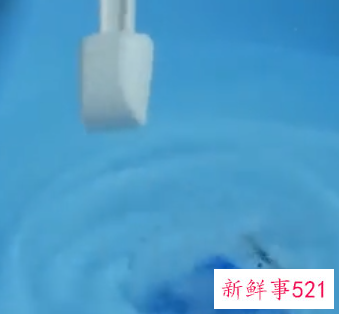 粉色床单上有一黄渍怎么洗掉