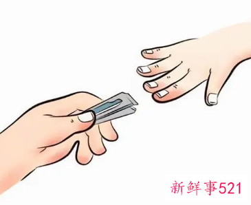 15岁孩子总咬手是什么原因