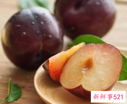 减肥期间晚上吃李子会胖吗