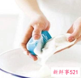 女人梦见洗自己的内裤用手洗