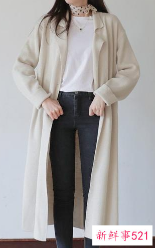 宽松长款白t恤搭配