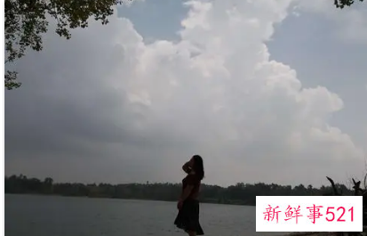 沉稳内敛男生喜欢什么样女生