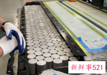 松下或将在美国建厂以向特斯拉供应电池