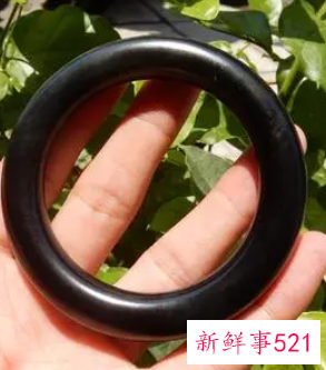 属猴的戴什么招财辟邪