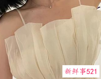 真丝吊带睡裙穿内衣吗