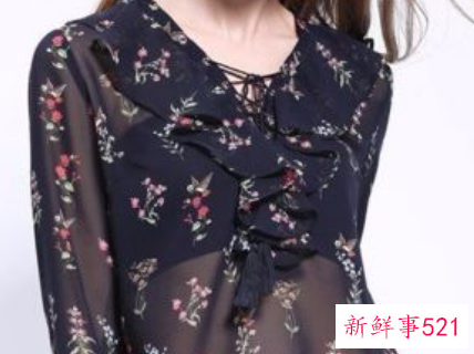 黑色高腰短裤搭配什么上衣好看