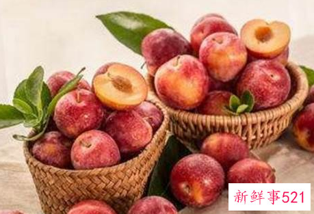 减肥期间晚上吃李子会胖吗