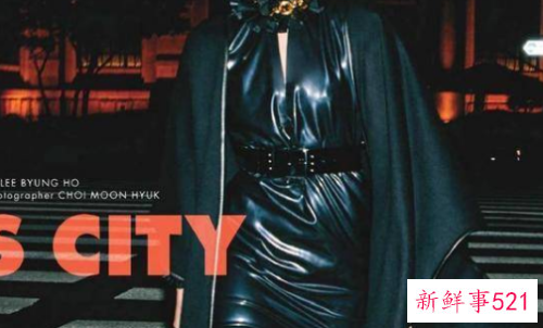 黑色呢大衣怎么搭配