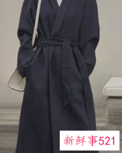 皮肤黑穿什么颜色大衣