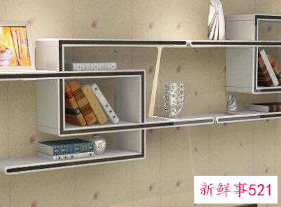 电视上面挂什么好看