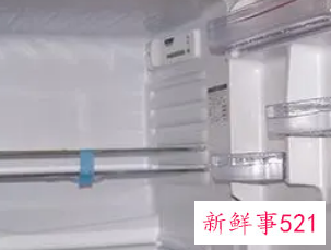 冰箱上有一个小门那种叫什么