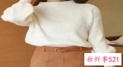 红棕色开叉长裙配什么衣服