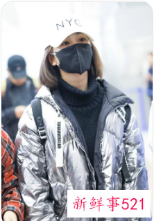 羽绒服搭配什么帽子好看