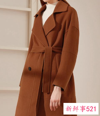 脸黑的人适合穿什么颜色的衣服