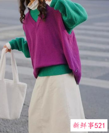 绿鞋配什么衣服