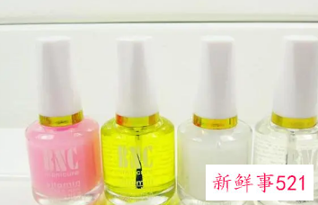 美甲粘的甲片怎么卸掉