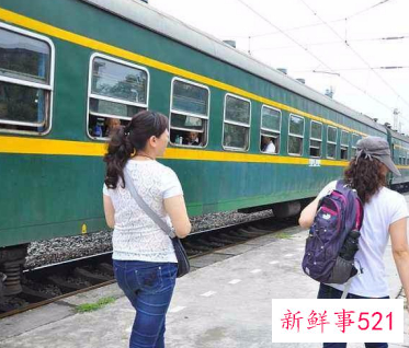 一个人坐火车需要注意什么